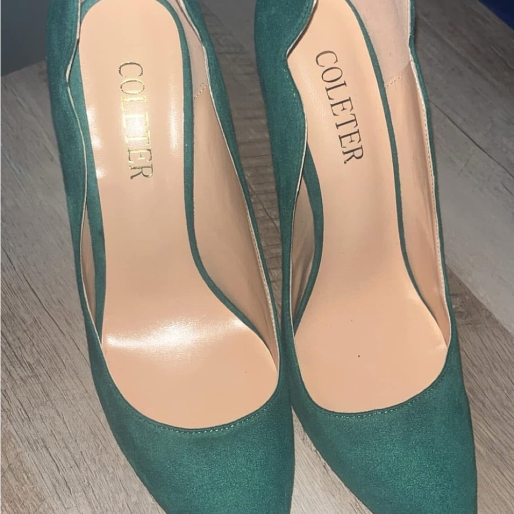 Women's Green Pumps